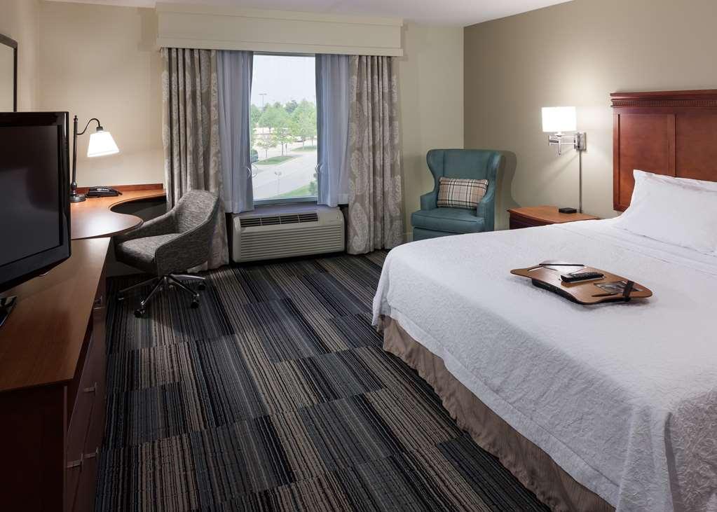 Hampton Inn & Suites Davenport Pokoj fotografie