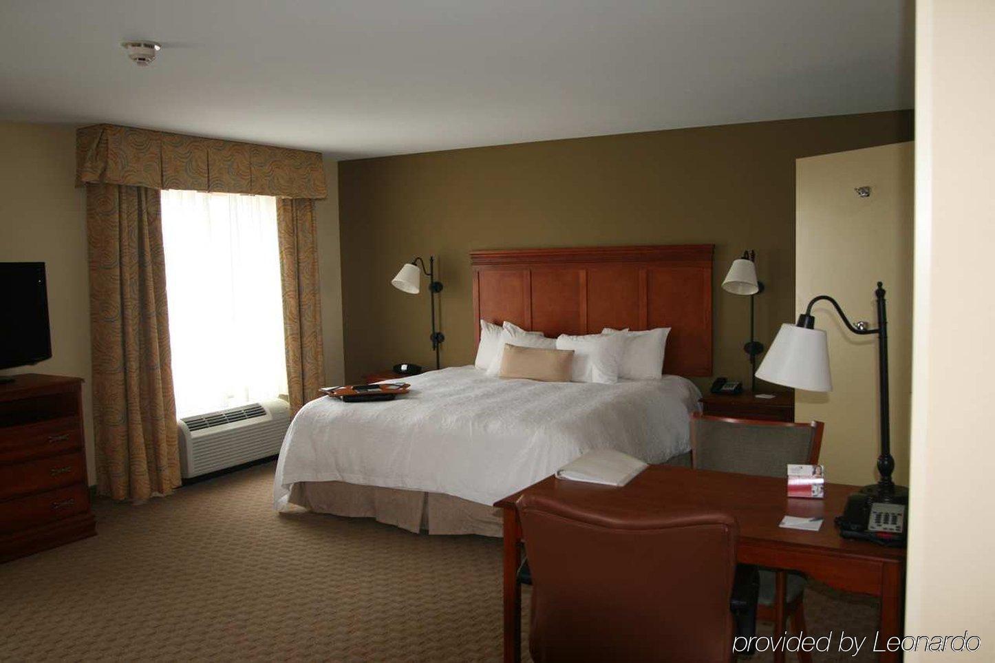 Hampton Inn & Suites Davenport Pokoj fotografie