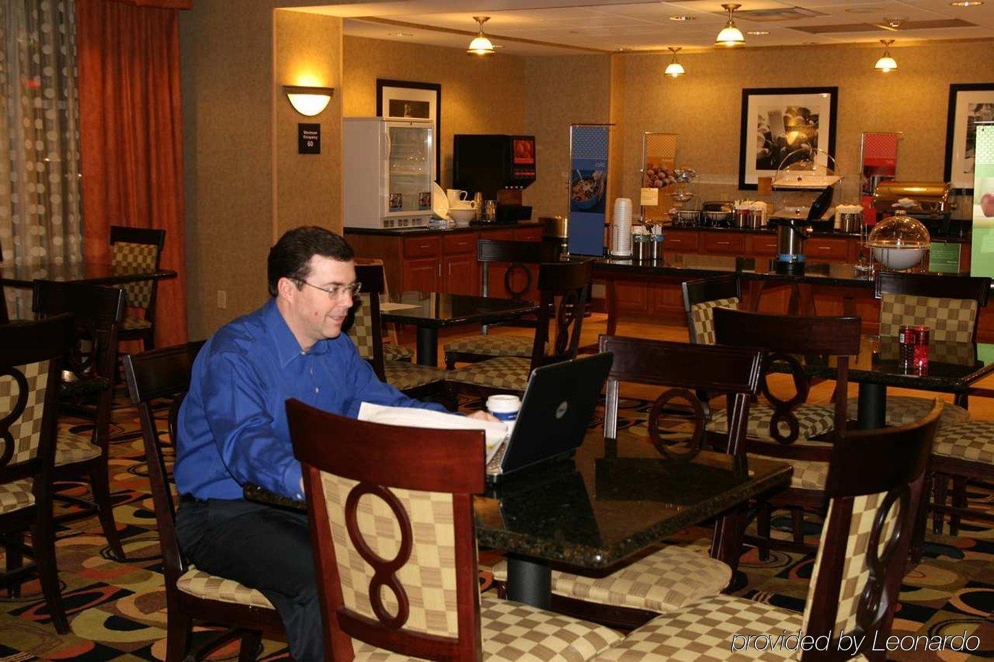 Hampton Inn & Suites Davenport Restaurace fotografie